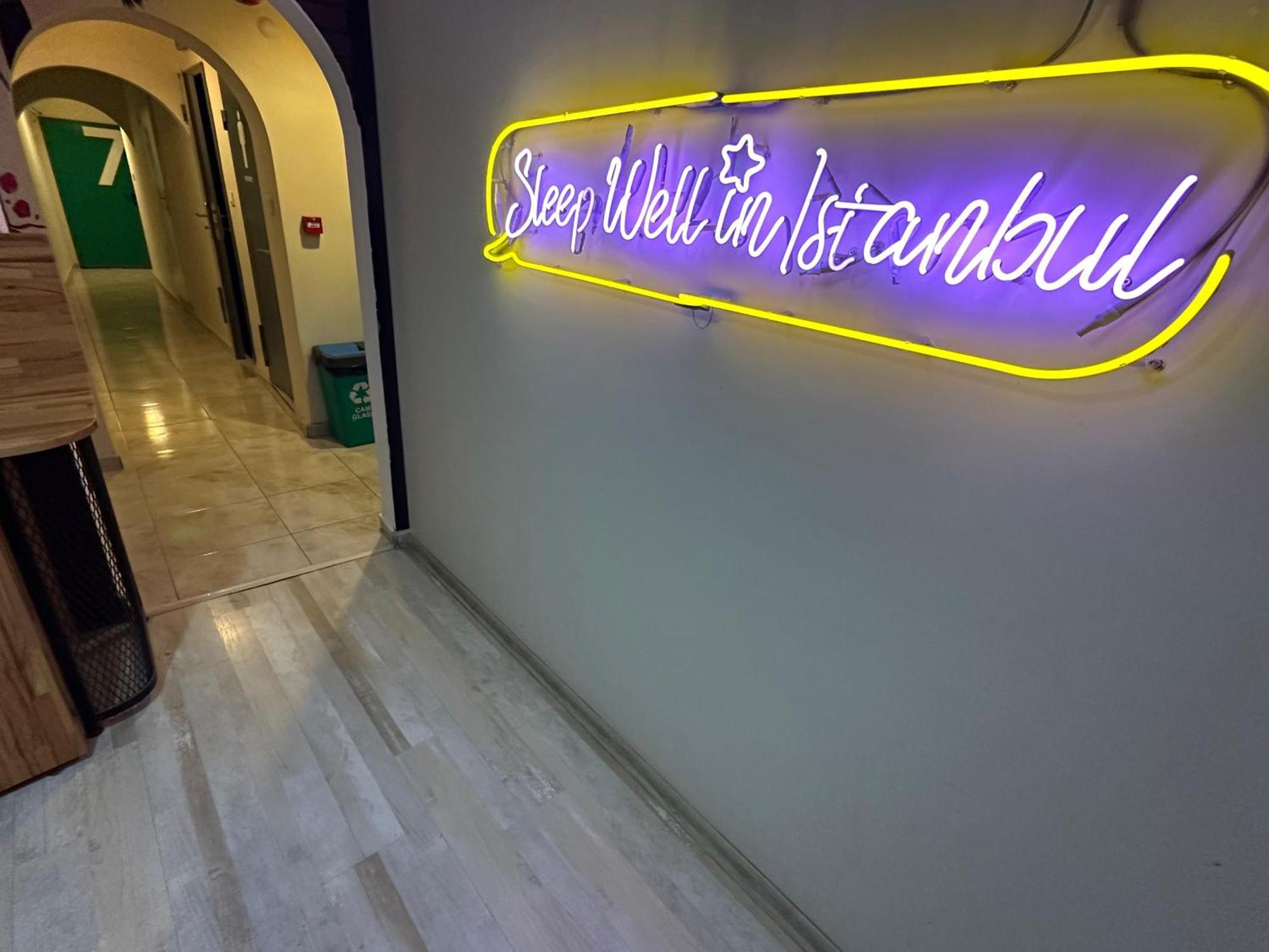 Social House Istanbul Hotell Rom bilde